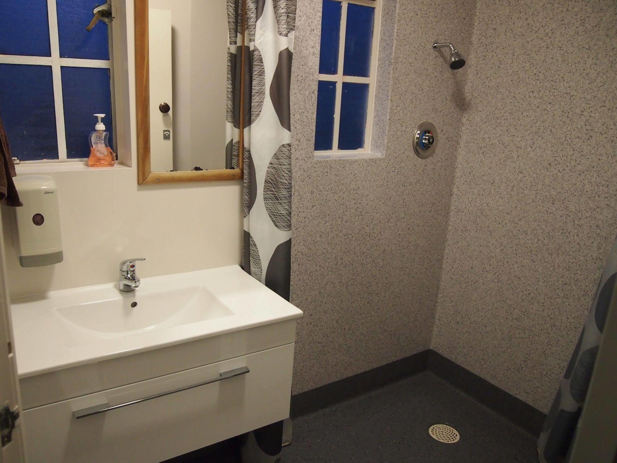 Kiwis Nest Backpackers And Budget Accommodation Dunedin Exteriér fotografie